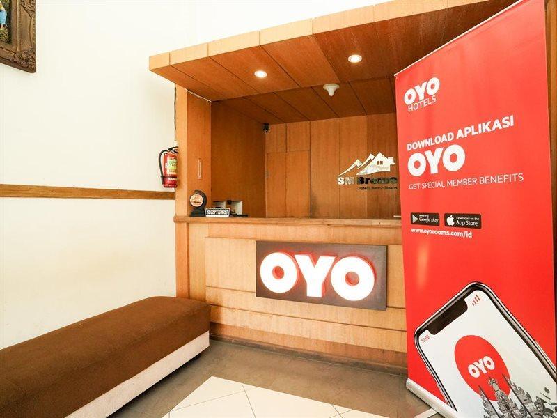Oyo 1087 Homestay Potato House Bromo Buitenkant foto