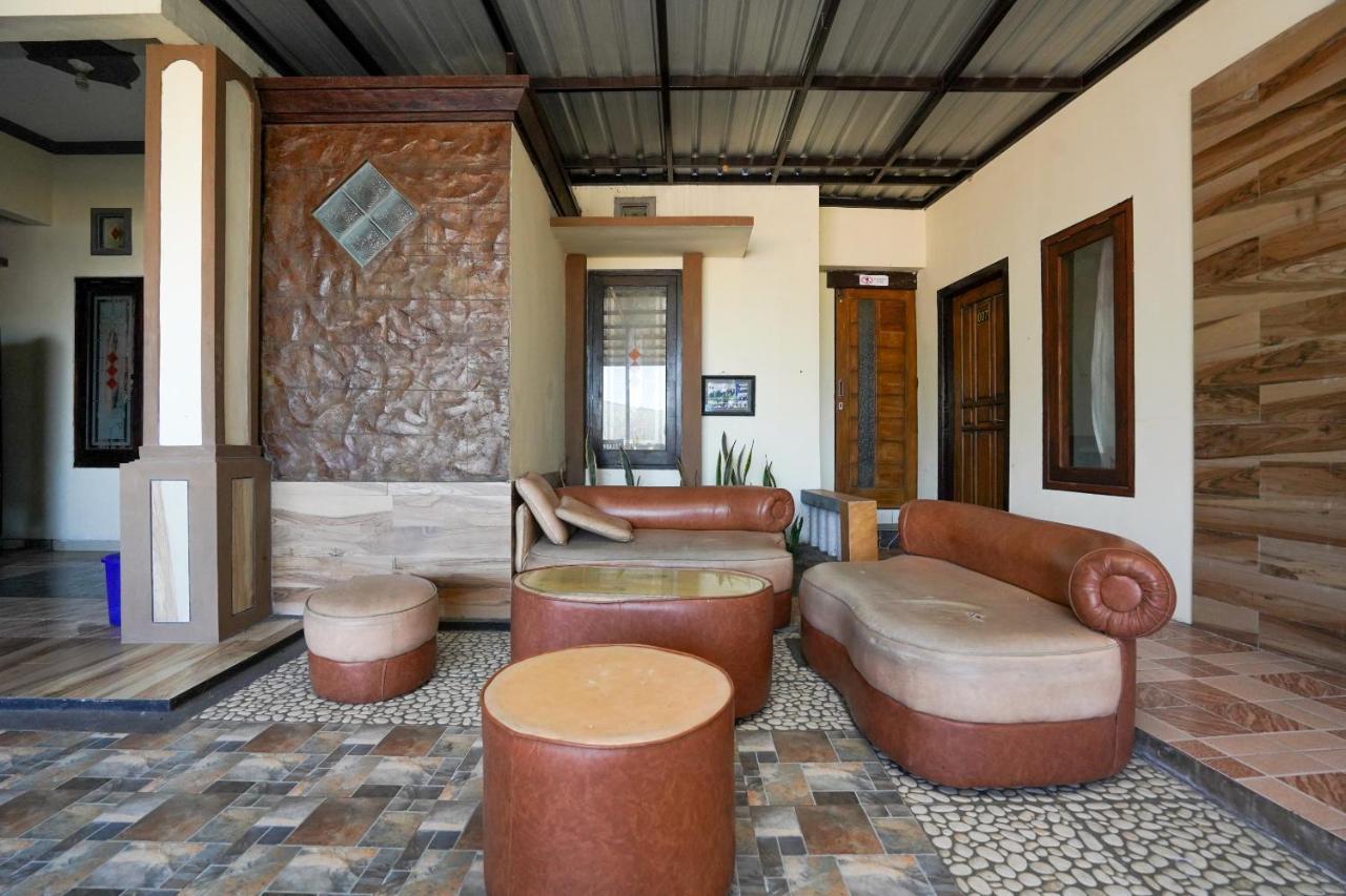 Oyo 1087 Homestay Potato House Bromo Buitenkant foto