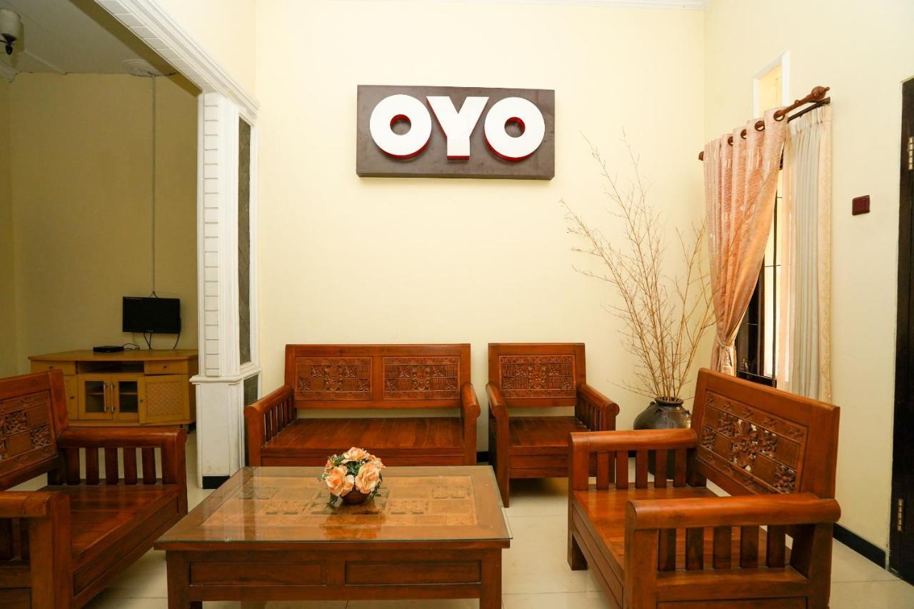 Oyo 1087 Homestay Potato House Bromo Buitenkant foto
