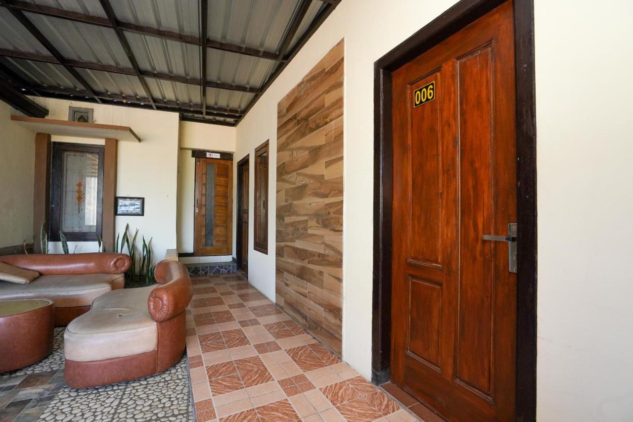 Oyo 1087 Homestay Potato House Bromo Buitenkant foto