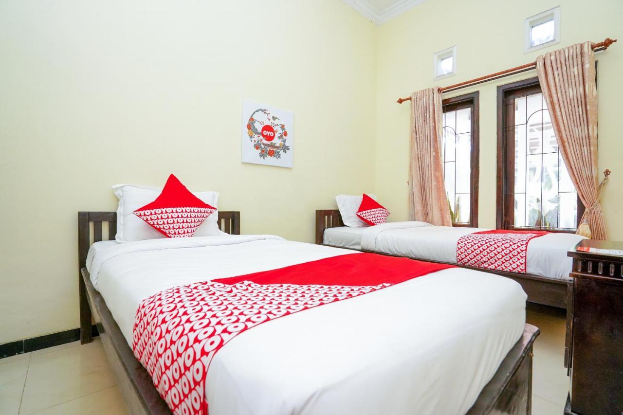 Oyo 1087 Homestay Potato House Bromo Buitenkant foto
