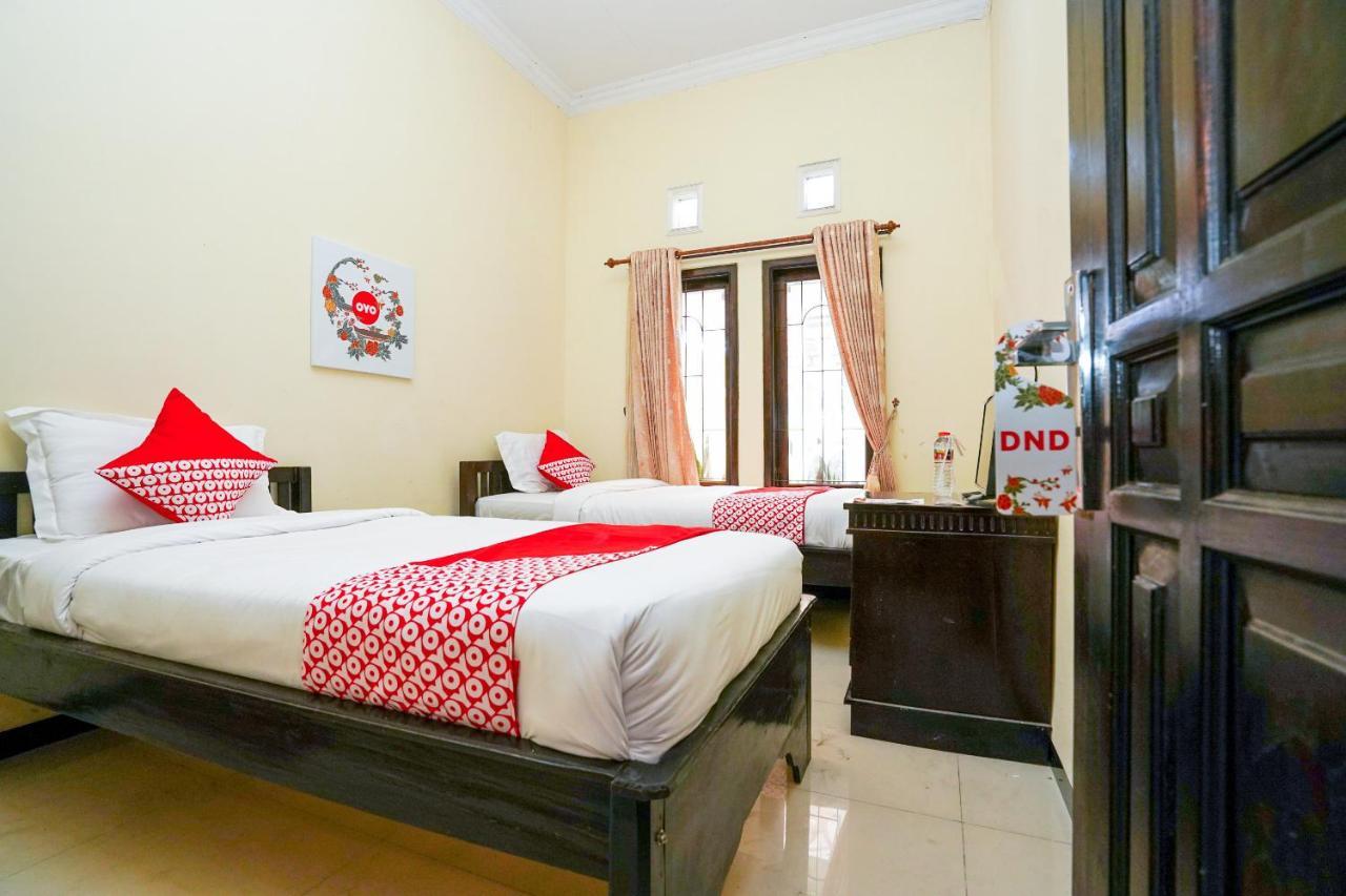 Oyo 1087 Homestay Potato House Bromo Buitenkant foto
